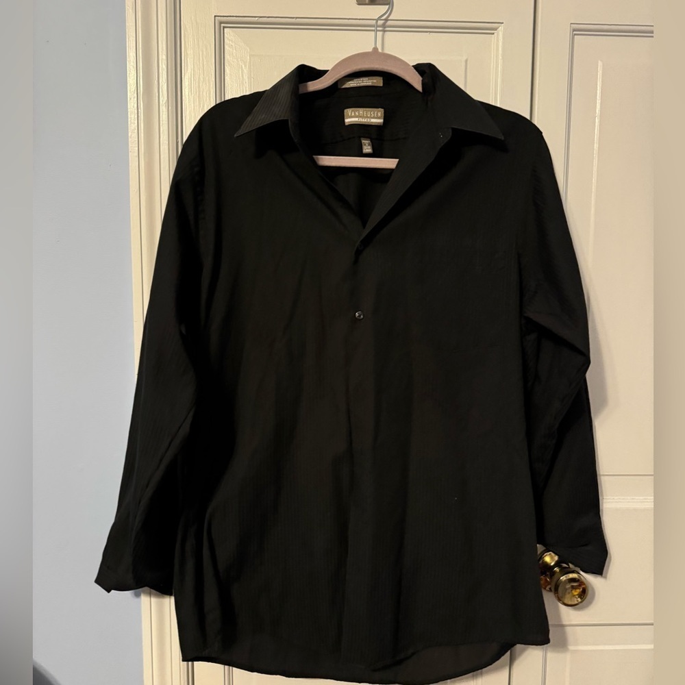 Men’s Black Fitted Ribbed Premium Dress Shirt. Stylish Sleek. Size 16‎ 1/2 34/35